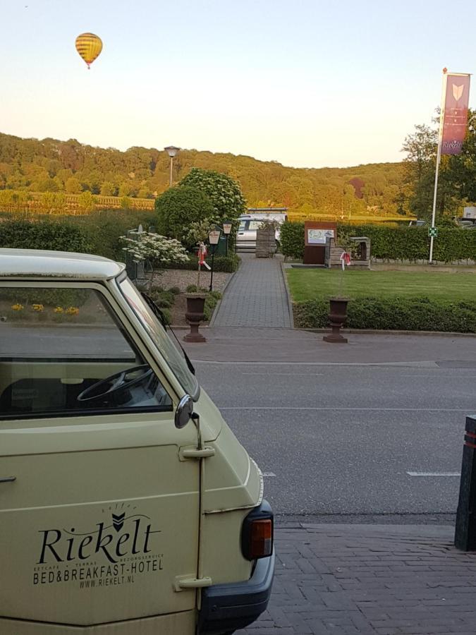 B&B - Eetcafe - Riekelt Gronsveld ภายนอก รูปภาพ